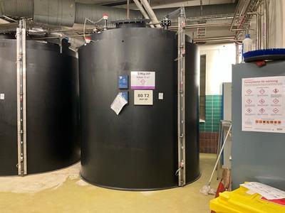 Översiktsbild av 2008 Christen & Laudon plastic storage tank 12m3